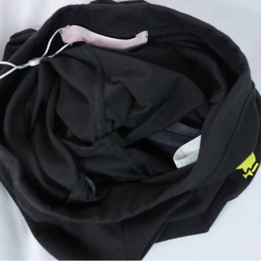 🅽🅴🆆 Missguided x 𝐏𝐋𝐀𝐘𝐁𝐎𝐘 black cycling shorts with Playboy bunny, 4